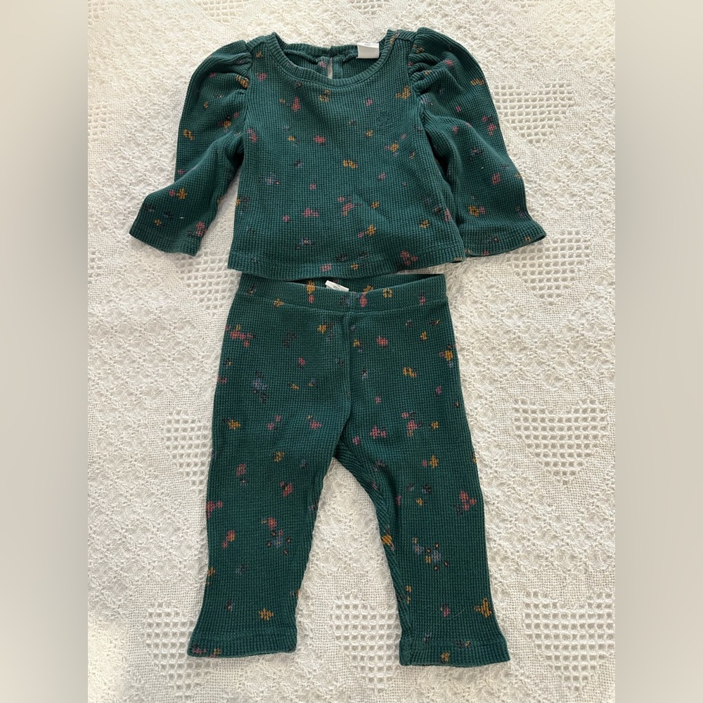 GAP 6-12m Girls Forest Green Floral Knit Top & Leggings Set